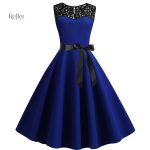 Robe à épaules accentuées années 80