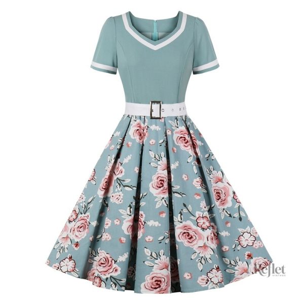 Robe années 50 au style intemporel et chic