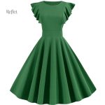 Robe blanche au design nostalgique