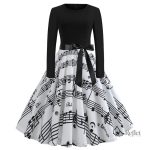 Robe élégante aux motifs rétro