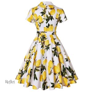 Robe courte années 60, élégance intemporelle