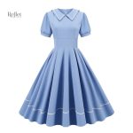 Robe typique des années 60, élégante et colorée