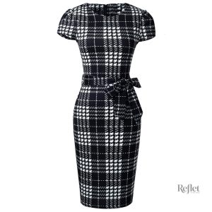 Robe droite vintage des années 60 avec style intemporel