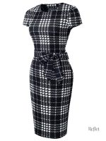 Robe vintage inspirée des années 60, silhouette droite