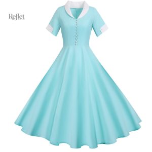 Mode féminine : robe courte style années 60