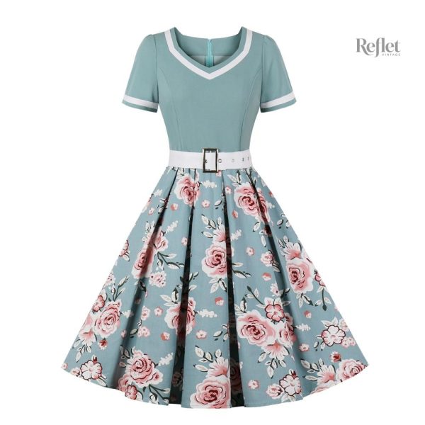 Style années 50, robe à pois blancs