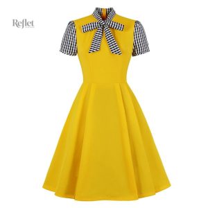 Robe années 50 pour petite femme, style rétro élégant