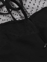 Robe 60s à taille cintrée et jupe évasée