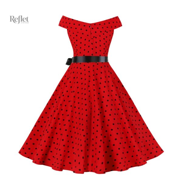 Robe rétro année 60, détails raffinés et finitions soignées
