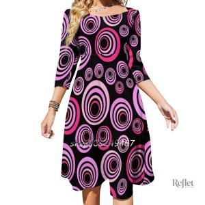 Robe short années 70, coupe féminine et dynamique