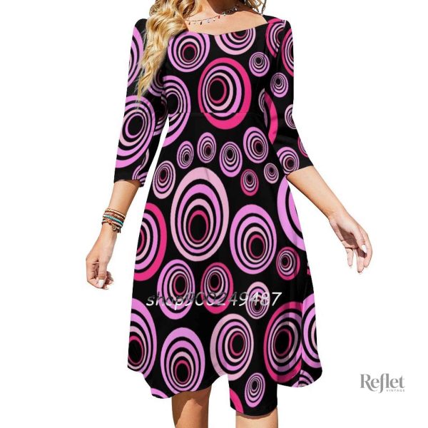 Robe short années 70, coupe féminine et dynamique