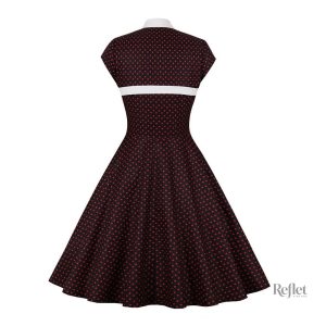 Robe rétro années 60 en tissu léger et stylé