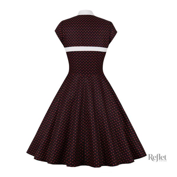 Robe rétro années 60 en tissu léger et stylé