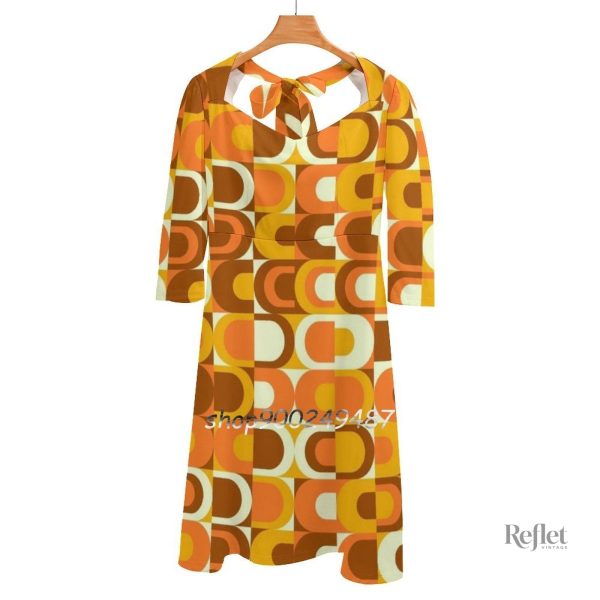 Robe à fleurs années 70, look rétro
