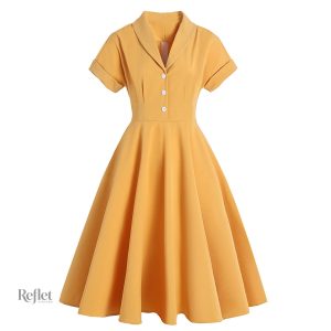 Robe rétro années 40, design élégant et féminin