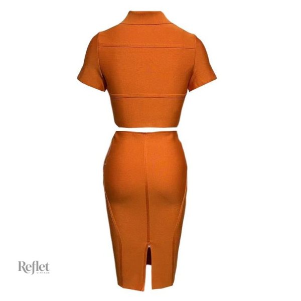 Robe droite années 60, pièce incontournable de la mode vintage