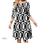 Robe années 70 en tissu léger et aérien