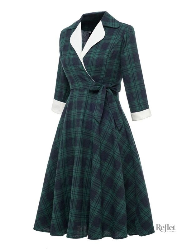 Robe années 60, design fleuri et féminin