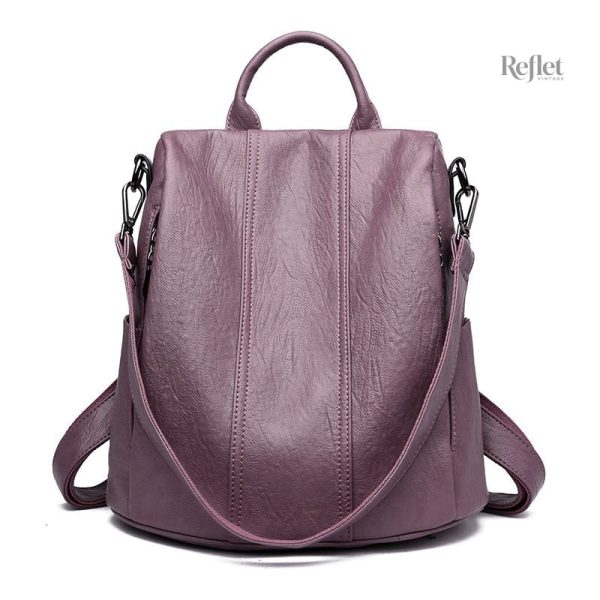 Accessoire vintage en cuir, parfait pour les femmes actives