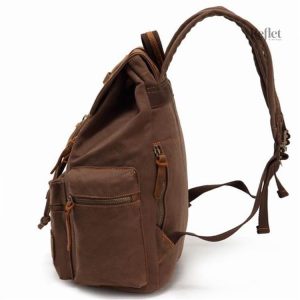 Sac à dos en toile marron au design classique et intemporel