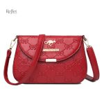 Accessoire en cuir vintage, sac rigide au charme authentique