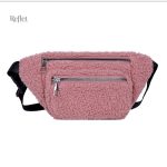 Sac vintage forme banane, alliant style et fonctionnalité