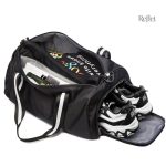Sac de sport noir pratique pour les activités en plein air