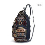 Sac à dos vintage féminin avec motifs floraux