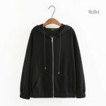 Sweat à capuche féminin esprit rétro