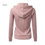 Look vintage femme avec sweat zippé
