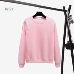 Sweat à capuche féminin au design classique
