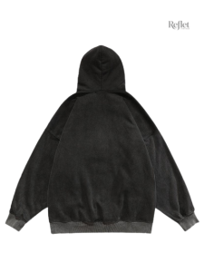 Sweat à l'allure décontractée avec impression tendance