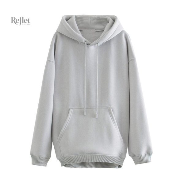 Vêtement vintage femme, sweatshirt années 80, mode nostalgique