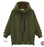 Vêtement femme oversize inspiré des années passées