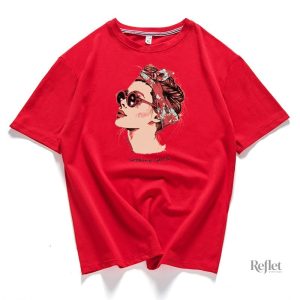Imprimé vintage sur t-shirt femme