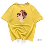 T-shirt féminin avec design rétro