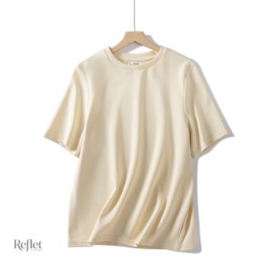 T-shirt vintage femme 1975 au style rétro