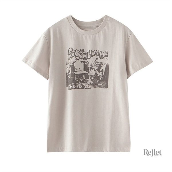 t-shirt-vintage-oversize-femme-1 T-shirt vintage oversize femme en design décontracté