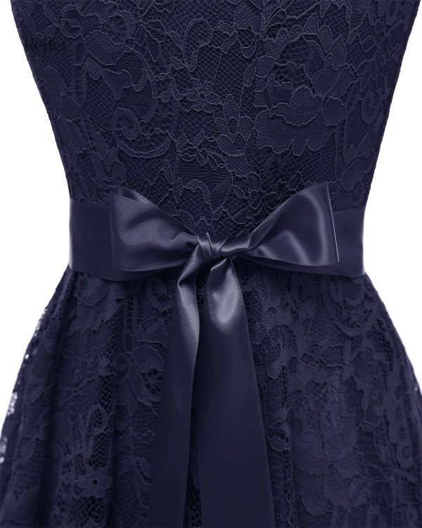 Robe années 60 avec jupe évasée, style incontournable