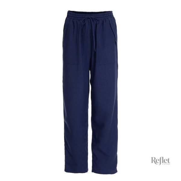 Vêtement femme en jean vintage, parfait pour le quotidien