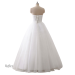 Robe de mariée blanche avec corsage ajusté