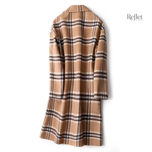 Veste classique revisitée pour un look tendance féminin