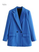 Veste kaki femme, un classique revisité