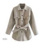 Veste vintage femme, design rétro et chic pour toutes occasions