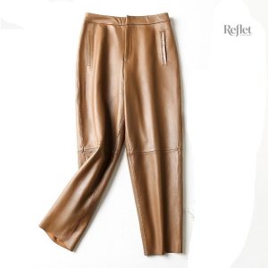 Pantalon vintage femme avec une coupe classique et élégante
